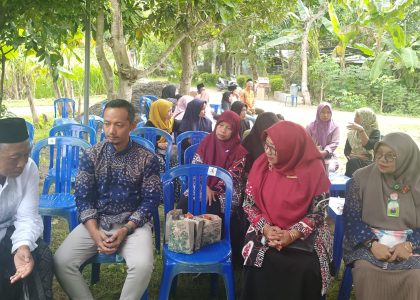 Wujud Kepedulian, Pimpinan dan Staf MAN 1 Bantul Hadiri Takziah Mertua Bapak Darta