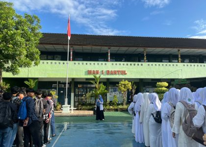 MAN 1 Bantul Berangkatkan Siswa Kelas X Fase E Ikuti Manasik Haji di Wisata Religi Qolbu Boyolali