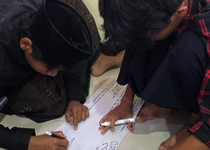 Murid Kelas XI FD 4 Putra Antusias Ikuti Diskusi Adab dalam Kegiatan Pesantren Ramadan