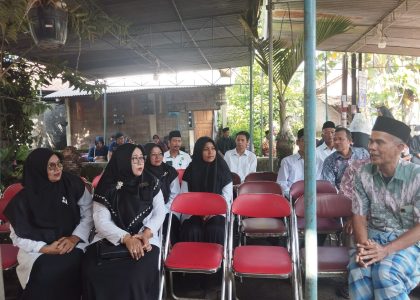 Wujudkan Solidaritas Civitas Akademika, MAN 1 Bantul Bertakziyah ke Rumah Tendik