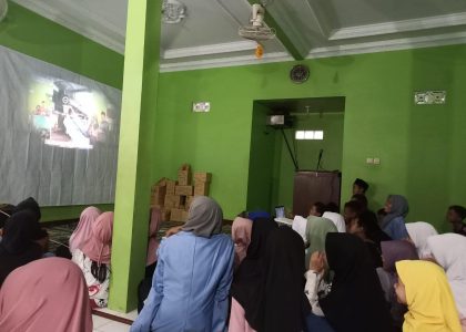 Bukan Sekadar Pamit: Empat Siswa MAN 1 Bantul Tutup RFQ dengan Pemutaran Film Dokumenter dan Pemberian Hadiah