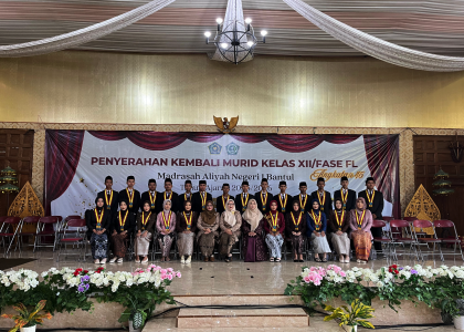 Purna Murid MAN 1 Bantul Tahun Ajaran 2025/2026 Angkat Tema “Harmoni Cinta dalam Iman, Mengukir Cita Masa Depan”