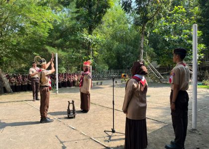 Upacara Penutupan Perkemahan Bakti Siswa MAN 1 Bantul Berlangsung Penuh Haru