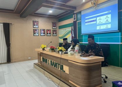 Wakili Kepala Madrasah, KATU MAN 1 Bantul Sampaikan Sambutan dalam MGMP Bahasa Arab Se-DIY