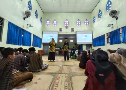 Kenalkan Program Unggulan Madrasah, MAN 1 Bantul Sambangi SMP N 1 Srandakan