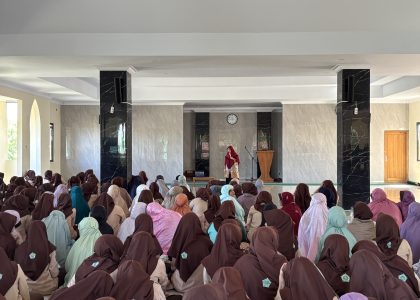 Dari Kajian Keputrian untuk Muslimah Tangguh: Siswi MAN 1 Bantul Antusias Menyerap Ilmu
