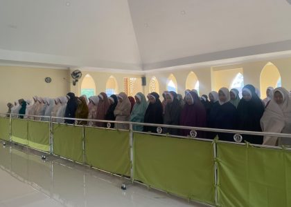 Awali Hari dengan Keberkahan, Siswa Kelas XI MAN 1 Bantul Rutin Laksanakan Shalat Dhuha Sebelum KBM