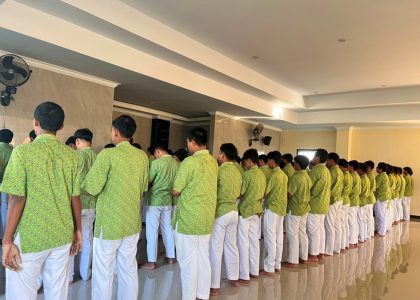 Membangun Kebiasaan Ibadah Sejak Dini, Siswa Kelas XI FD MAN 1 Bantul Rutin Melaksanakan Salat Dhuha