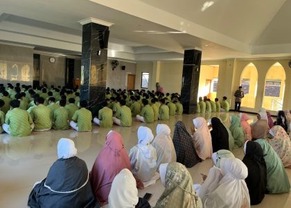 Sholat Dhuha di Hari Rabu: Refleksi Diri Murid MAN 1 Bantul Menuju Pribadi yang Agamis dan Optimis