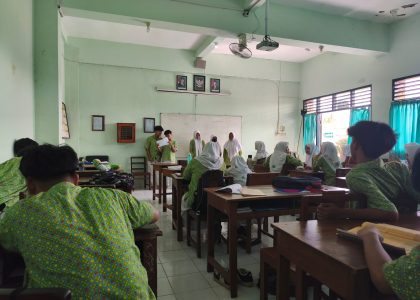 Kelas XI FD1 MAN 1 Bantul Lakukan pendalaman materi Ilmu Tafsir sebagai Persiapan sebelum ASTS
