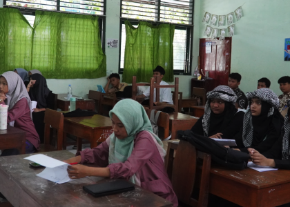Guru Tahfidz MAN 1 Bantul Jadi Juri Lomba Syarhil Qur’an Santri Literart